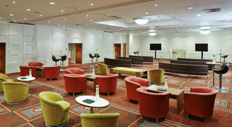Delta Hotels By Marriott Waltham Abbey Ngoại thất bức ảnh
